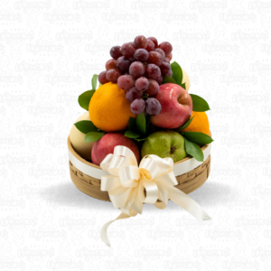 Minimalist and housewifely fruit hampers